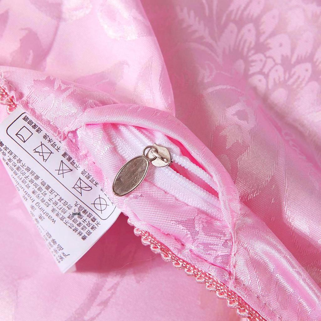 Silk Quilts, Comforters & Cotton Bedsheets for All Seasons: Ideal Company Gifts