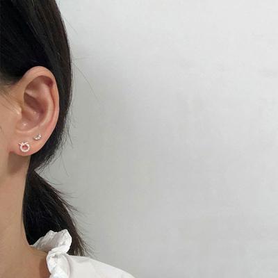 Minimalistische Kompakte Kreisverknotete Vielseitige Ohrringe und Ohrringe mit Vielseitigem Temperament und Vielseitigem Neuem Stil