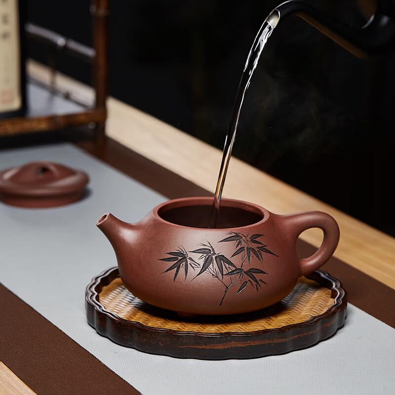 Hu Xiaoxiang Handmade Yixing Zisha 'Jingzhou Shipiao' Teapot