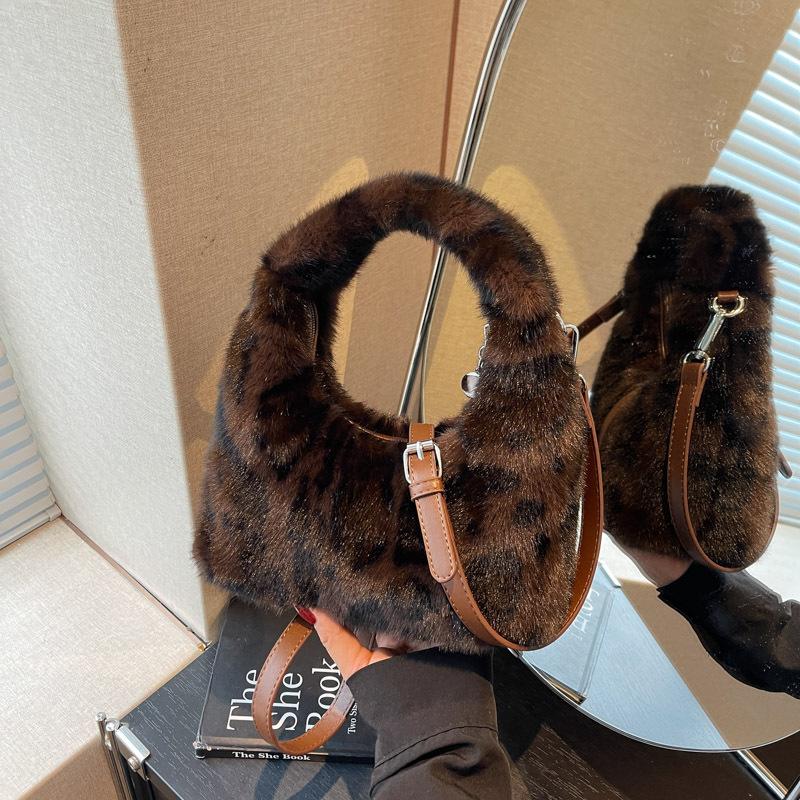 

Плюшевая сумочка с леопардовым принтом, женская новая модная осенне-зимняя текстурная шерстяная сумка, универсальная цепочка-мессенджер темно-коричневого