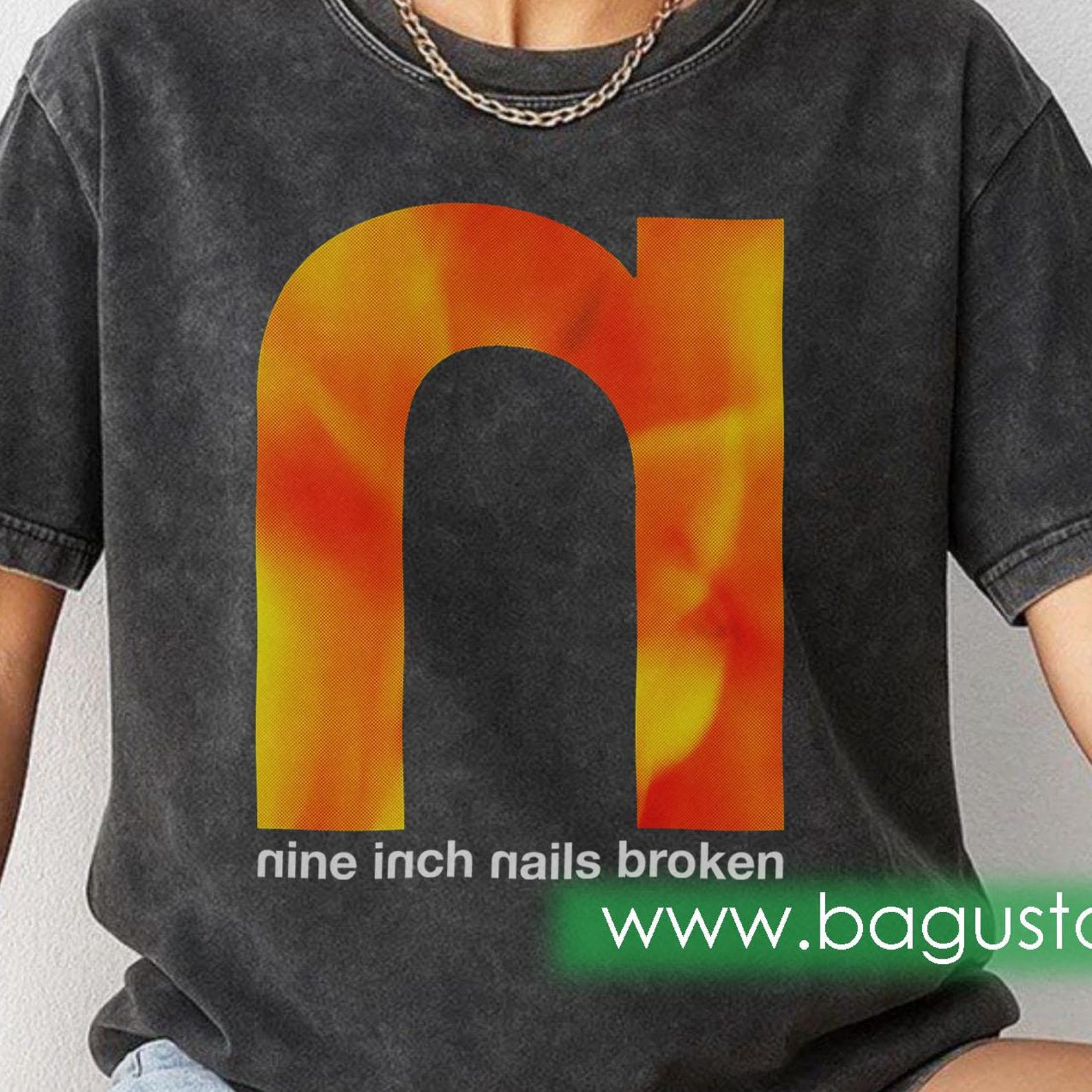NIN Logo T shirt | Vintage Rock Band Shirt M