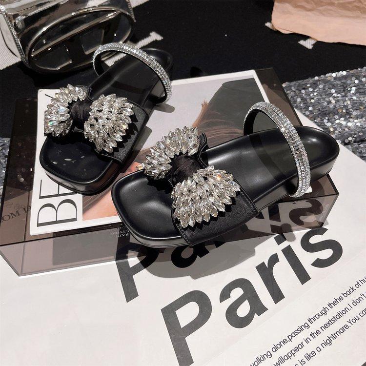 2024 new European flat-bottomed bow rhinestone slippers women's cross with satin open-toed fashion outer slippers