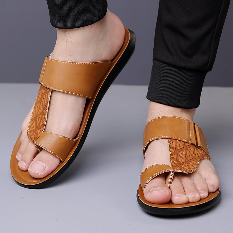 Fashion Summer Men's New Beach Vacation Cool Leather Men Slippers Fashion Man Designer Simple Light Comfortable Outdoor Comfort Slippers