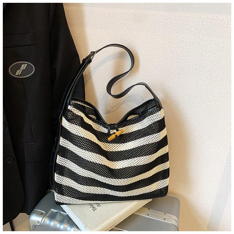 2025 New Niche Shoulder Bag High-end Fashion Striped Portable Messenger Versatile Tote Bag
