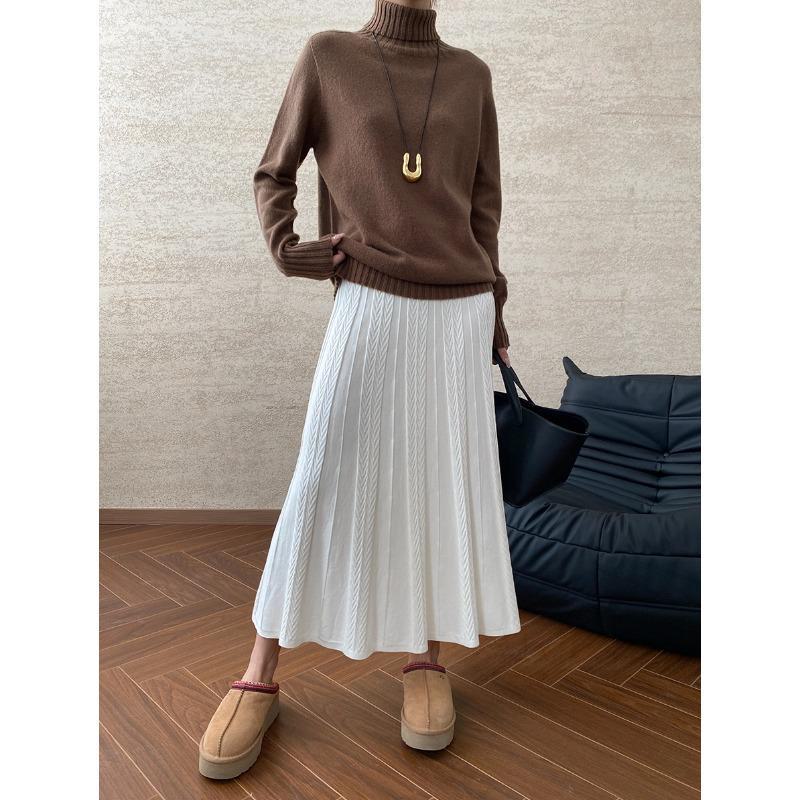 

Sinanyun Soft Seamless All-Wool Loose High-Neck Sweater SN6659 L коричневый