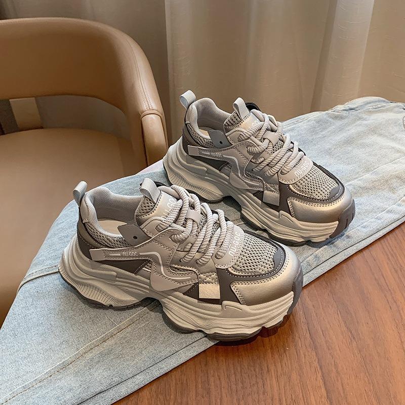 Versatile platform dad shoes, women's autumn and winter show small feet and increase in height, new fried street velvet casual sports shoes