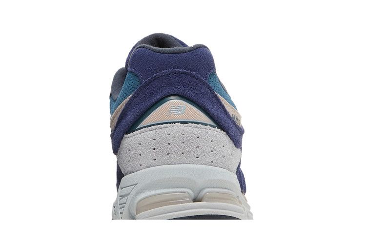 Men's Sneakers New Balance 2002R 'Night Tide'