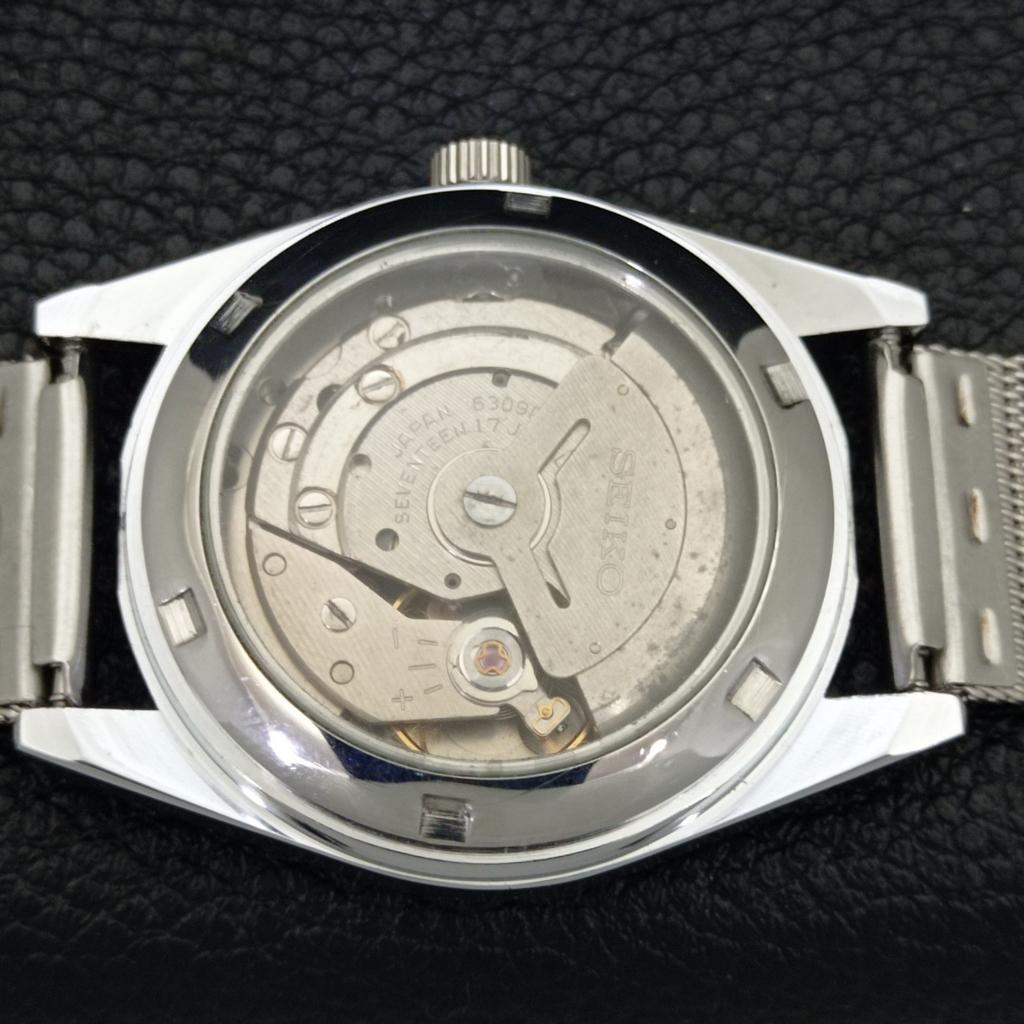 AUTOMATIC VINTAGE REFURBISHED SEIKO 5 JAPAN MENS BLACK DIAL WATCH a440551-9 Sk-a440551-1