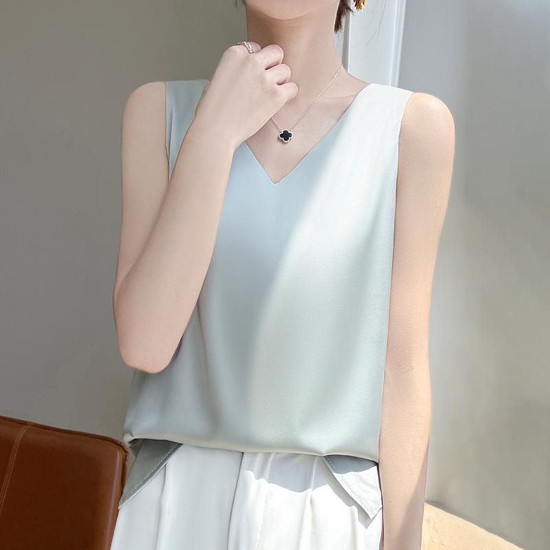 Versatile Women's Satin Camisole: Front V, Round Back, Sleeveless, Wide Straps—perfect Under a Suit, Silky Finish with an Elegant Back.