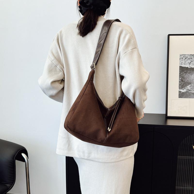 Fashionable Medium Size Pu Tote Bag For Women Unique Vintage Style With Zipper Closure