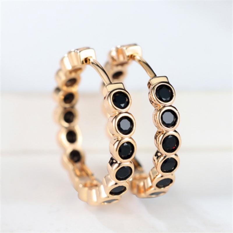 

Новый дизайн шампанского золотого круглого кольца с пряжкой для ушей Niche Temperament Женский стиль Личность Сто башен