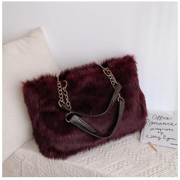 New Fashion Women's Designer Bag Soft Fur Quality Large Capacity Shoulder Bag Chain Large Bags