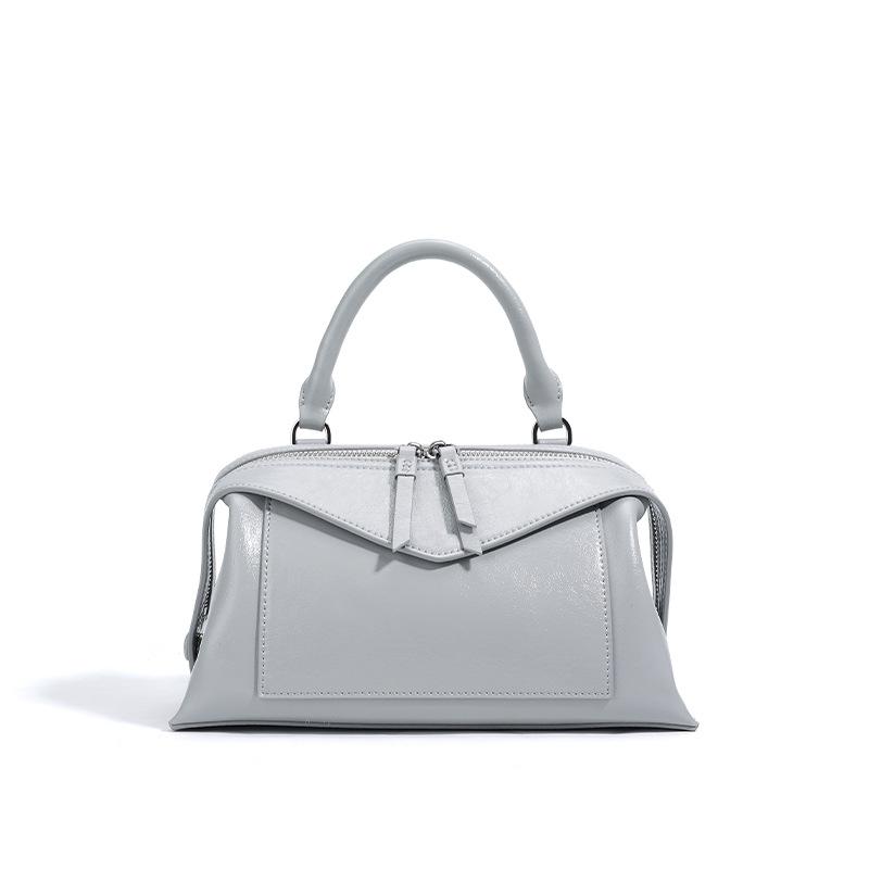 

Crossbody Women s Pillow Bag Girls Leather Shoulder Bag Commuter Women s Leather Niche Premium Handbag сірий колір