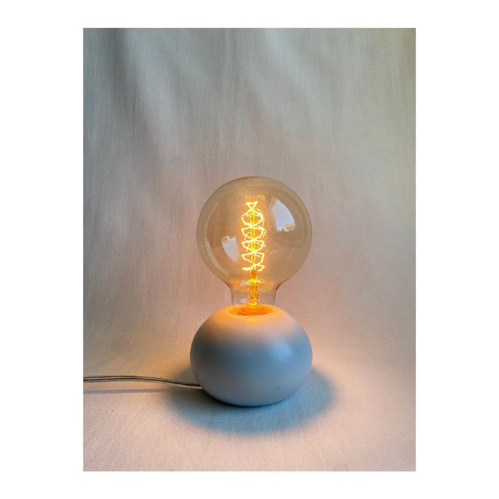 Studio Yabu - Charmy Globe Lamp - Rustic Bulbs