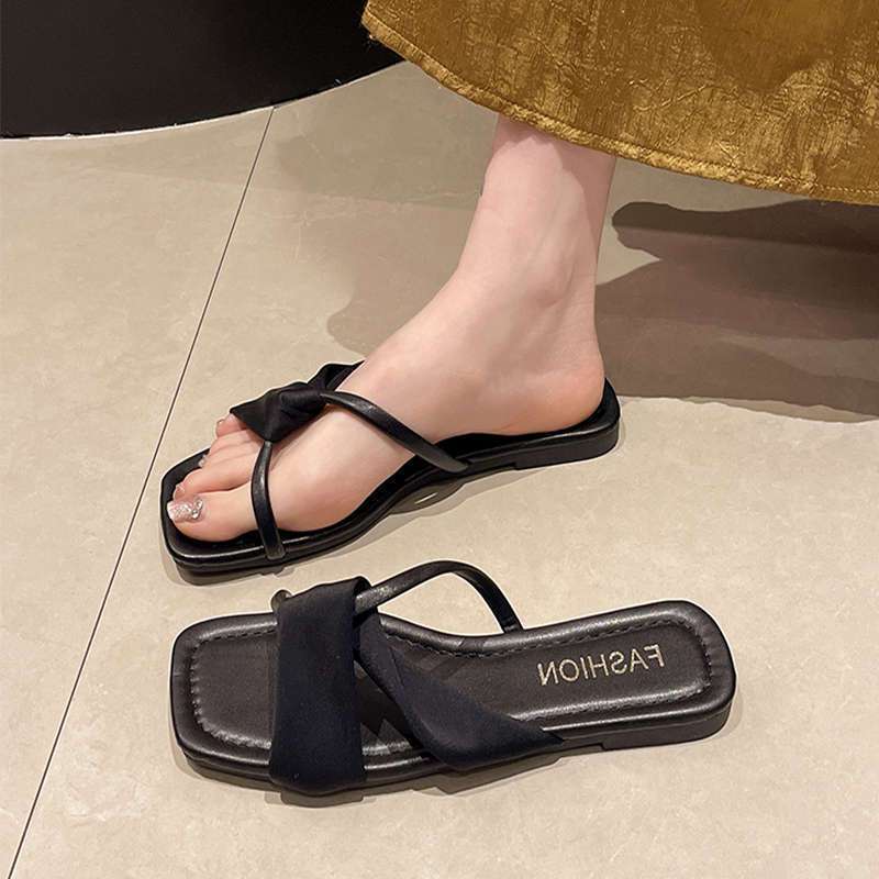 Fashion Internet Celebrity Explosion Ins Non-slip Out One-word Drag Women Summer Wear 2025 New Fairy Wind Cool Slippers