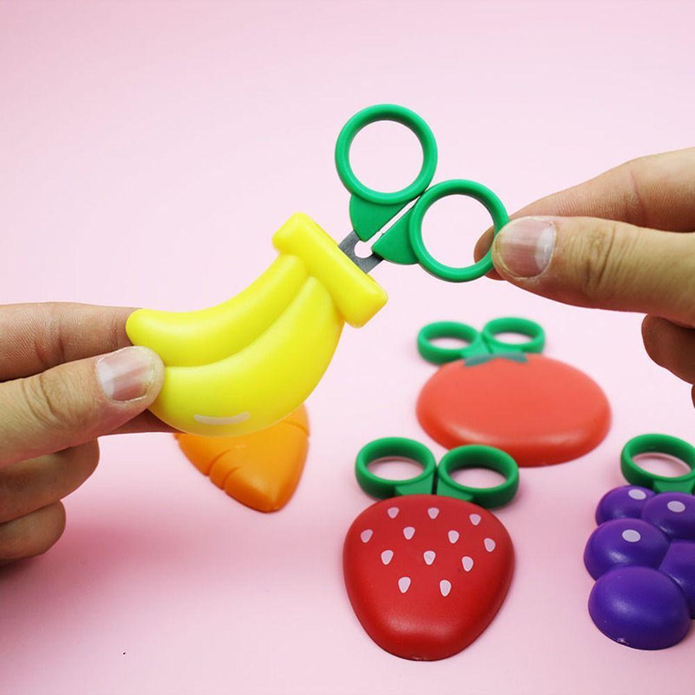 4Pcs Children's Cartoon Fruit Scissors Magnetic Mini Pocket Scissors Safe Mini Scissor Children