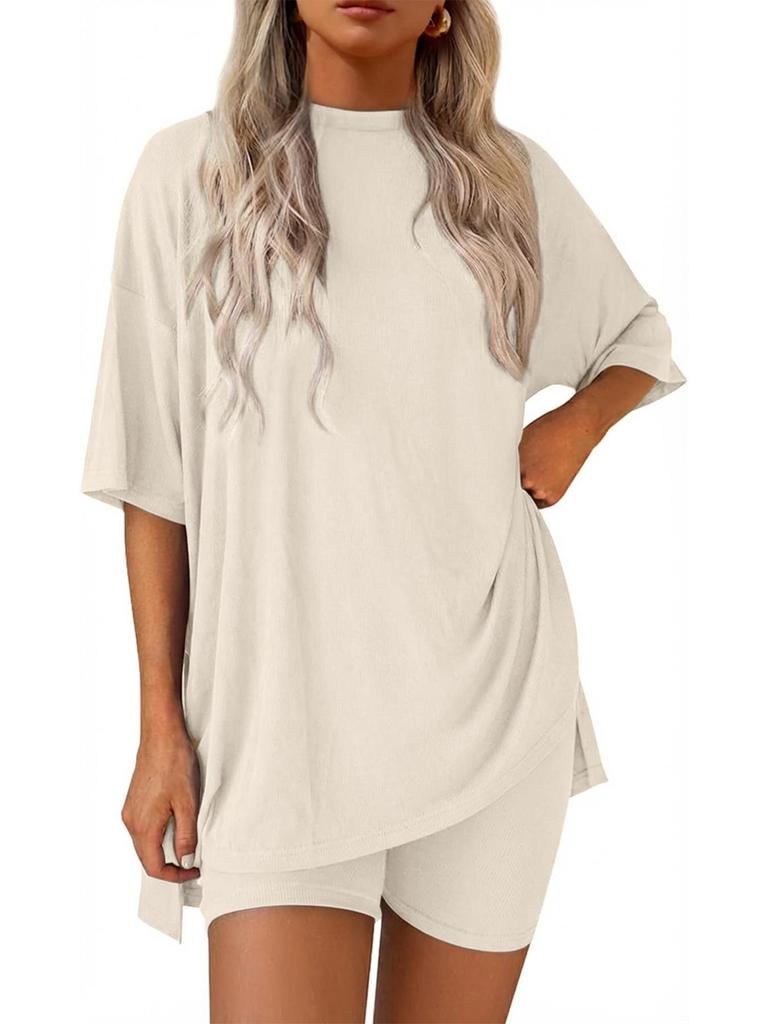 2026 Euro-American Casual Solid Color Loose-Fit Short-Sleeved Top & Shorts Two-Piece Sports Set
