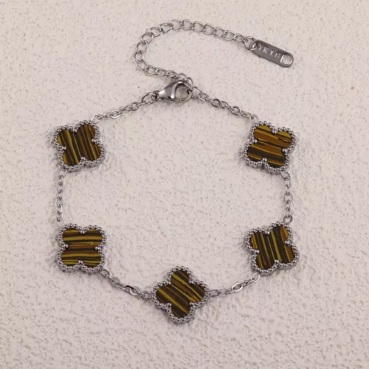 

Titanium Steel Lucky Five-leaf Clover Bracelet for Women Non-fading Jewelry Four-leaf Clover Women s Bracelet 18K