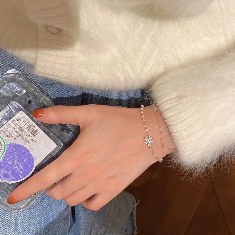 Super Flash Zircon Pearl Double-layer Flower Bracelet Raw Light Luxury Niche Jewelry