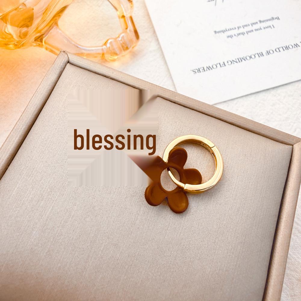 Silver Needle Clover Stud Earrings: Retro Hong Kong Style, Elegant and Fashionable Women's Luxury Jewelry.