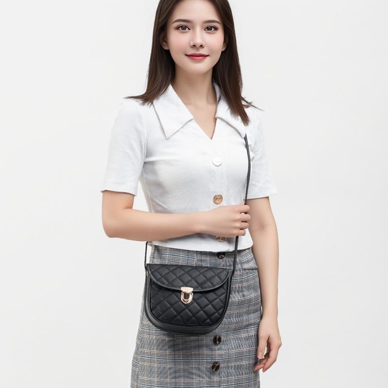 Simple polka dot printed messenger bag new solid color diamond embroidered lock fashionable women's shoulder bag