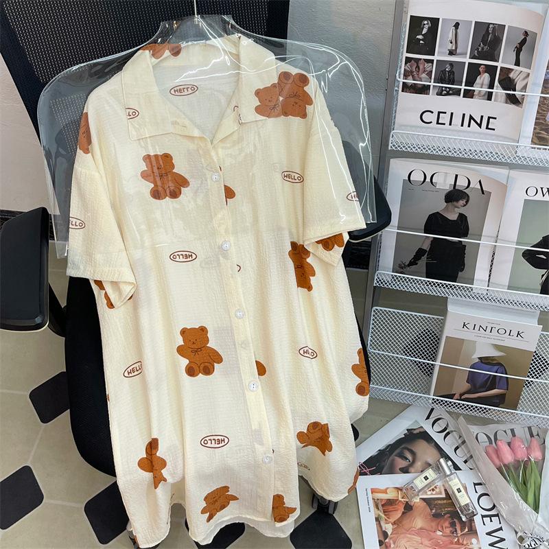 Простой мультяшный медведь, короткий рукав, морщинистая фактура, летний, можно носить как домашнюю одежду, ночную рубашку M