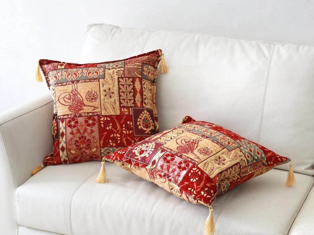 Turkish Design Chenille Cushion Cover with Calligraphy (Haldar)