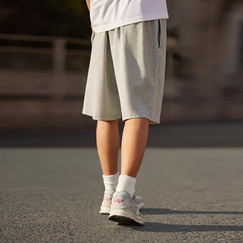 Li Ning Sports Lifestyle Series Solid Color Embroidered Logo Knitted Casual Shorts Men Shorts Gray AKSU699-2