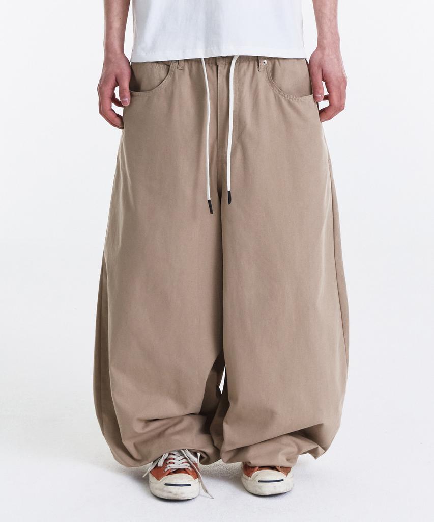 Gicheol Easy Or Easy Balloon Pants (Beige)