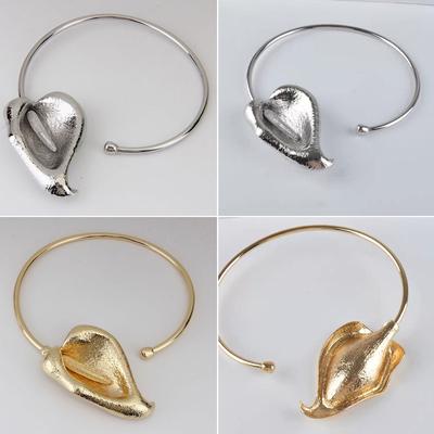 Elegant Metal Choker Necklace Adornment Vintage Metal Flower Shape Necklace Elegant Floral Open Choker Party Accessories