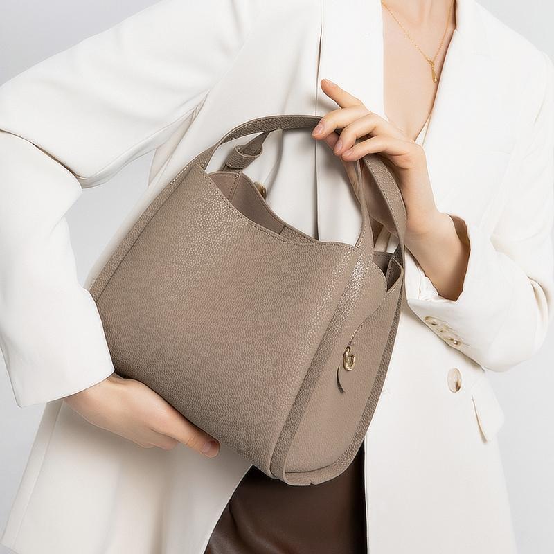 Women's Cowhide Genuine Leather Shoulder Bag Female Fashion Luxury Designer Handbags Lady Commuting Large Capacity Bucket Bags