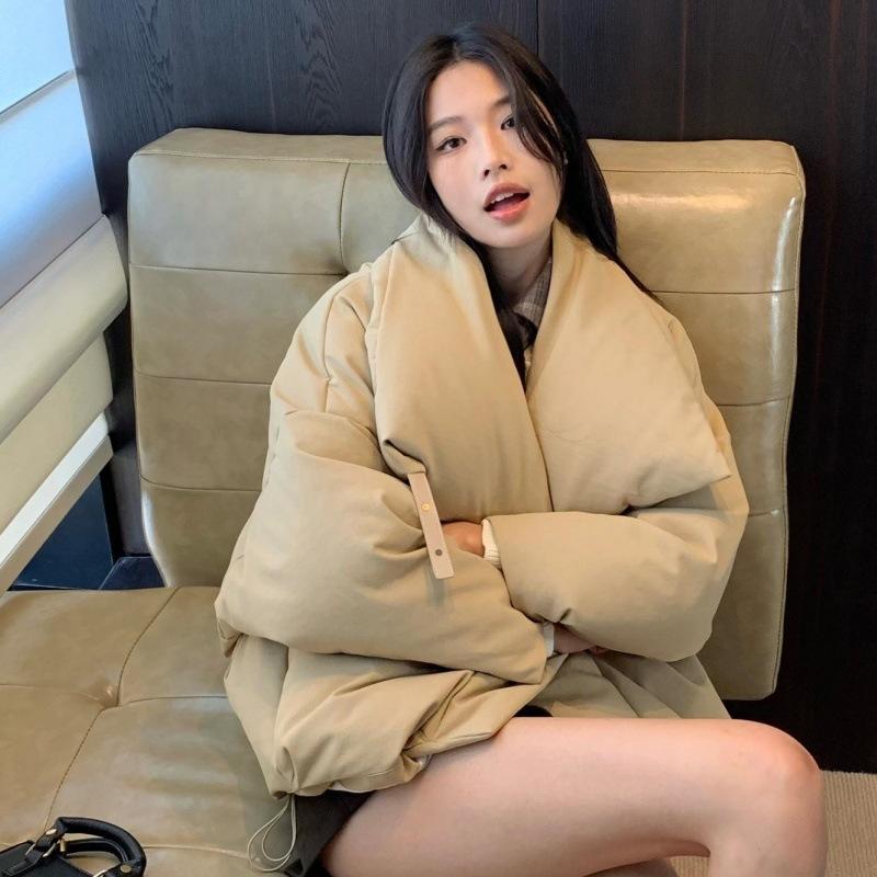 Neuer Damen Baumwollmantel mit großem Revers, locker, verdickt, Brotmantel-Jacke, modische, hochwertige wattierte Kleidung