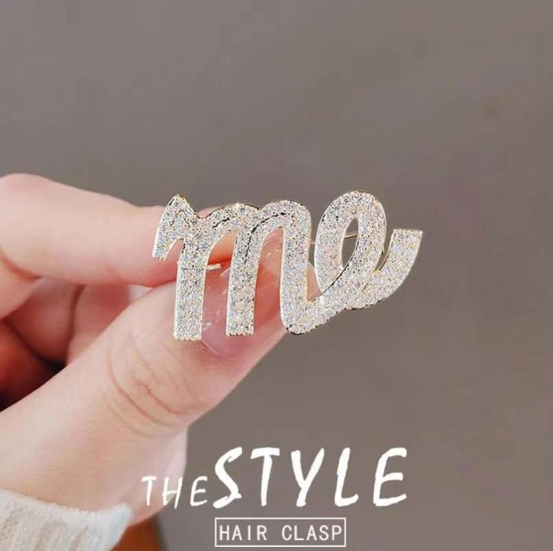 Letter Brooch Corsage Golden Style Suit Cardigan Suit Pin Anti-glare Button Overcoat with Accessories