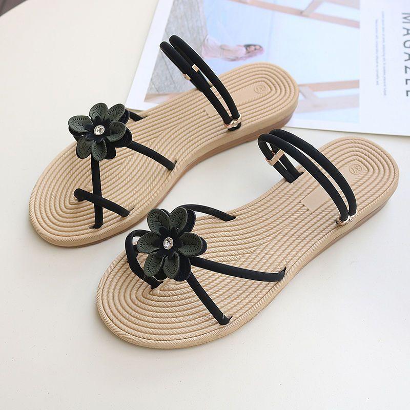Beach Outdoor Flat Rubber Round Toe Tip Flowers Women's Sandals Chic and Elegant Summer 2025 Offers Luxury Korea Ladies Shoes