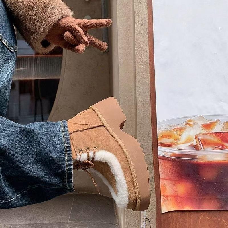 

Thick-soled snow boots are piled and thickened in winter, plush keeps warm and increases height, and two wear short boots and cotton shoes. 40 верблюд