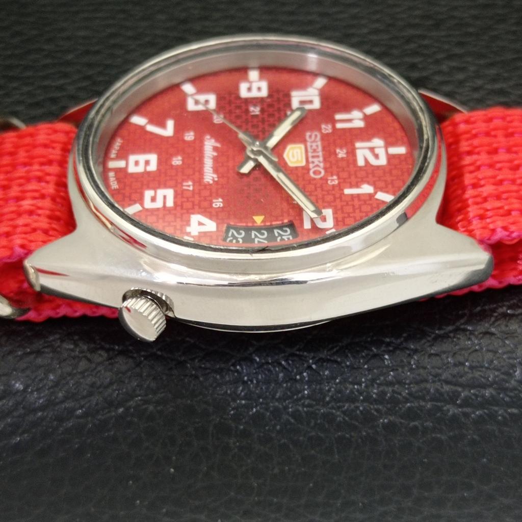 USED VINTAGE SEIKO 5 AUTOMATIC 6119C JAPAN MENS DATE RED DIAL WATCH A433806-2 R119-a433806