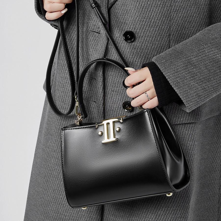 Versatile Double-sided Buckle Shoulder Women's Bag Leather Niche Commuter Handbag Messenger Bag