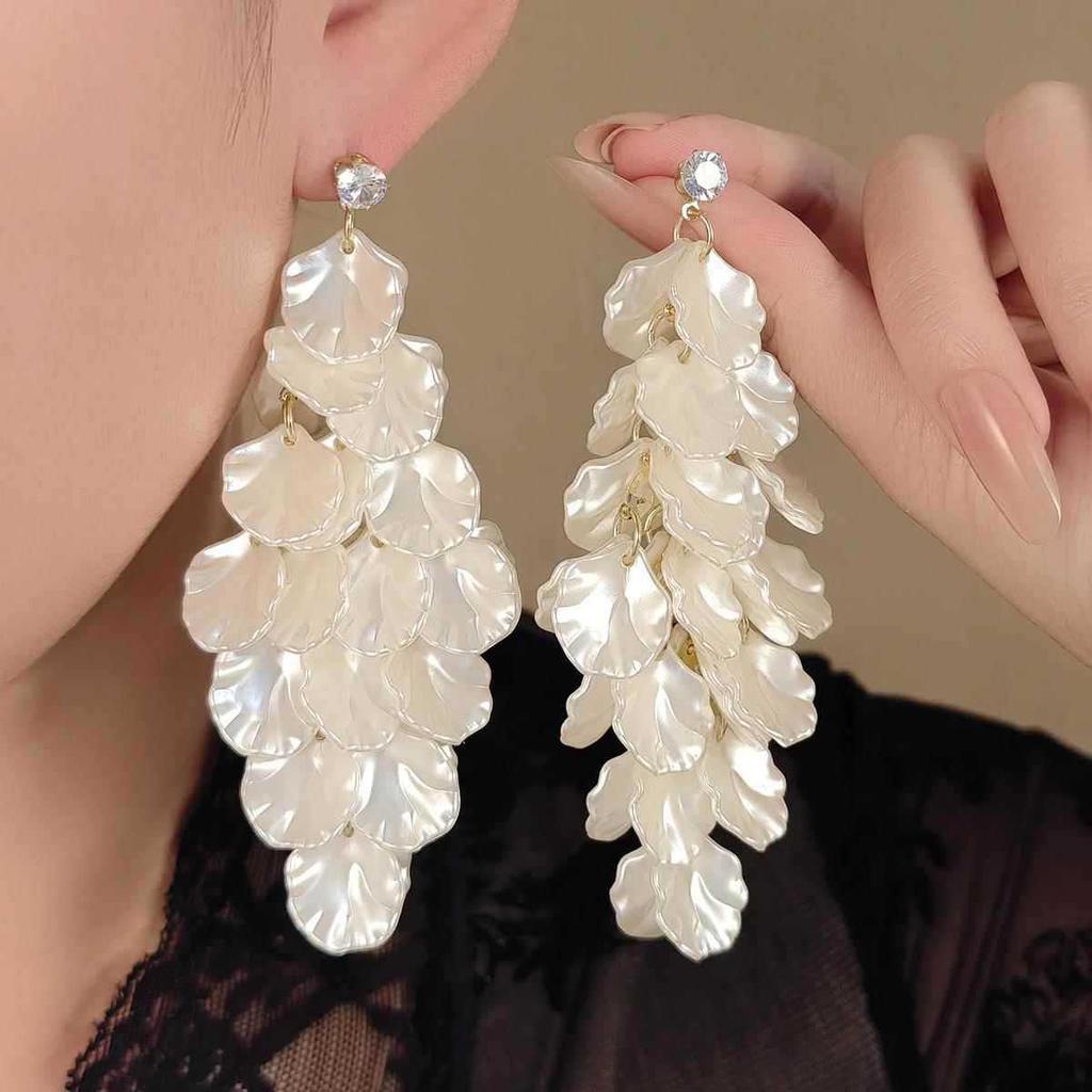 Zircon Acrylic Leaf Tassel Earrings Fashion Design Sense Earrings Personality Temperament Earrings Women's Premium Sense
