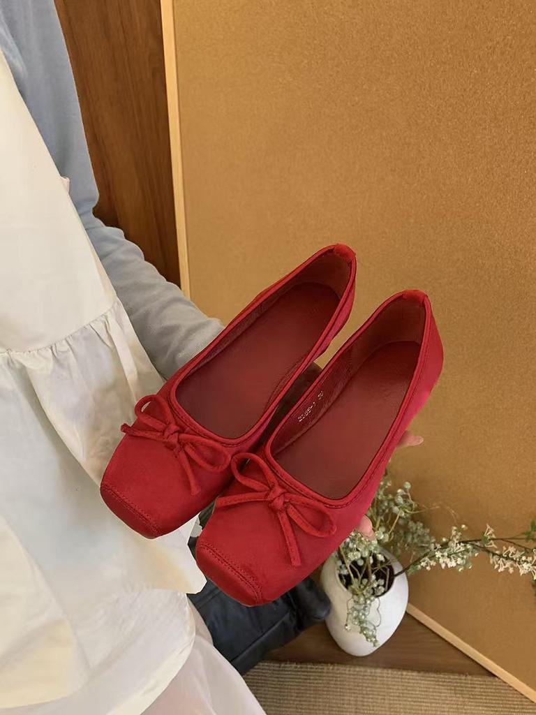 Korean Version Spring and Summer Velvet New Doudou Shoes Small Fragrant Wind Light Low Heel Single Shoes Women's 2025 Bow Square Head