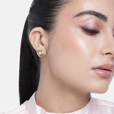 Brincos de pino em forma de coração com pedra publicitária