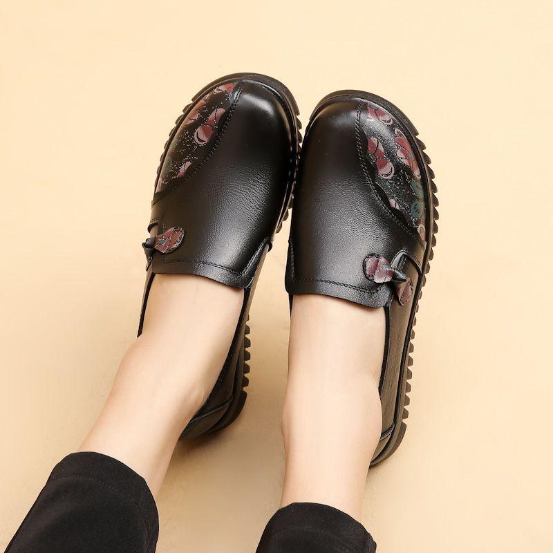 

Новинка 2024 г. ****** туфли на плоской подошве для матерей, старые ******* женские одинарные туфли из говяжьих сухожилий, кожаные туфли на подошве из нескользящей кожи для пожилых людей 35 чёрный