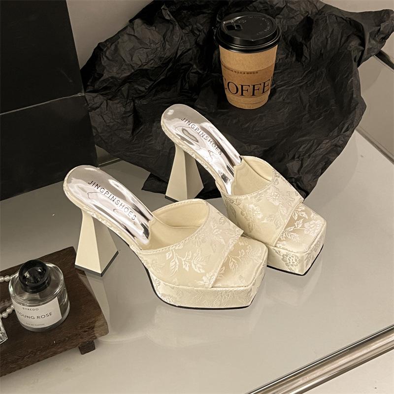 2025 Small Height-increasing Slippers Women's Summer Thick Heels Hate Sky High Waterproof Platform Leopard Print Thick-soled Super High-heeled Shoes