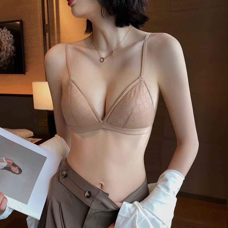 French Triangle Cup Lace Bra: Breathable, Wire-Free, Sexy Back Design for a Small Chest