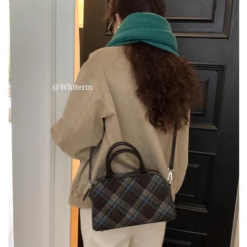 New Korean Vintage Plaid Bowling Bag Winter Versatile Handheld Crossbody Shoulder Bag