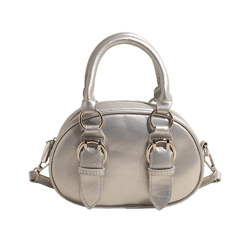 

Premium texture work small bag popular bag women 2025 new versatile messenger bag super fire shoulder handbag серебряный