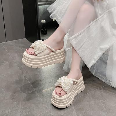 Thick-soled Cool Slippers Women's Shoes Summer Wear 2025 New Popular Pearl Super Fire Stepping On Shit Feeling Beach One-word Drag