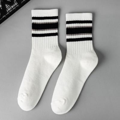 Calzini unisex da uomo e donna Calzini casual in cotone di alta qualità a righe moda da donna Calzini bianchi morbidi e traspiranti Harajuku Streetwear