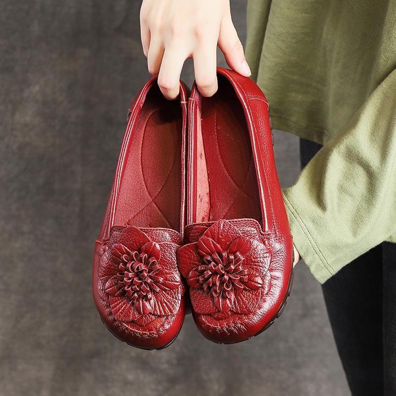 Women's Genuine Leather Non-slip Flat Shoes - Comfortable Round Toe for Middle-aged & Elderly