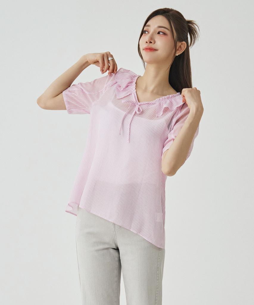 SOUP Neck Shirring Blouse (Oy5Sst8)