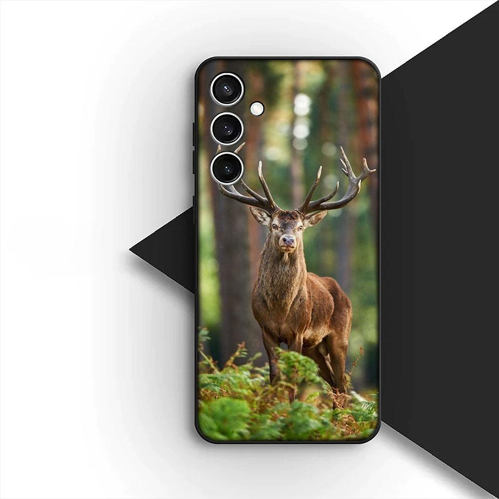 

Sika deer Squirrel Cover for Motorola Moto G35 G22 G23 G32 G53 G60 G72 G64 G20 G71 G52 G41 G42 E13 E20 E32 Coque Phone Case Motorola Moto E32